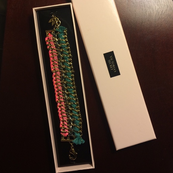 Victoria's Secret Bracelet - Picture 1 of 3