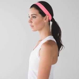 LAST CHANCE🚨 Pink Skinny fly away tamer