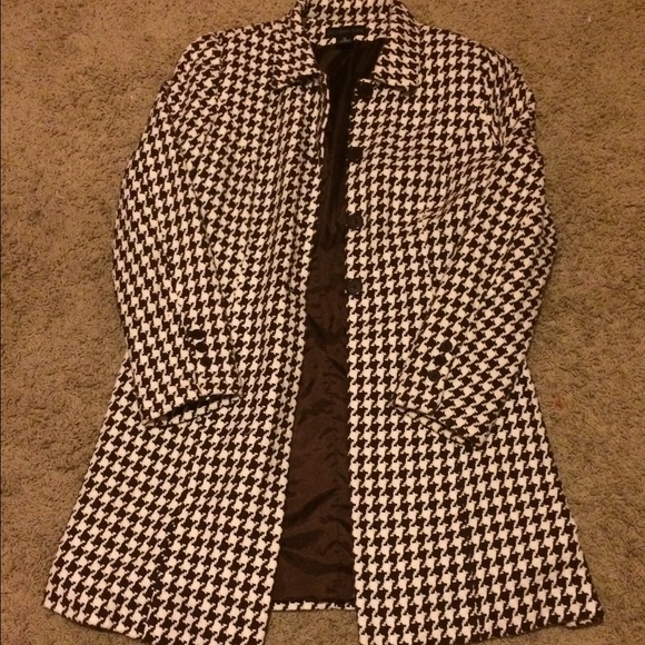 ٠Houndstooth pea coat٠