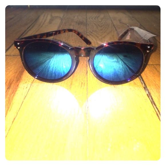 Tortoise mirror round sunglasses