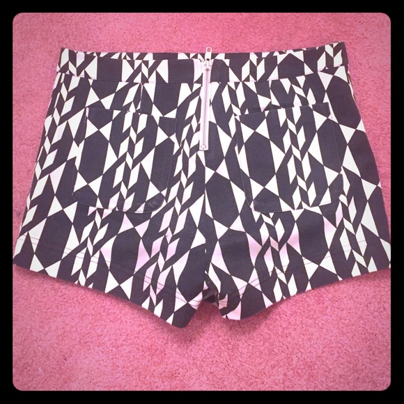 Forever 21 high waisted shorts - Picture 1 of 3