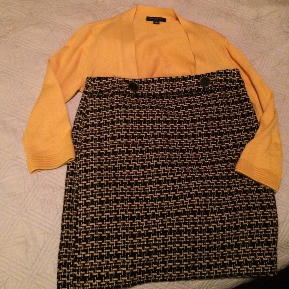 Loft midi skirt with front button detail