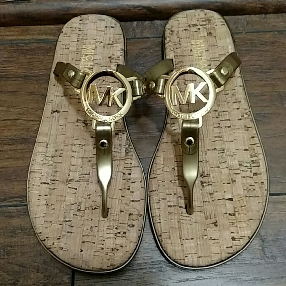 Michael Kors Gold/Bronze Flip Flops Size 6