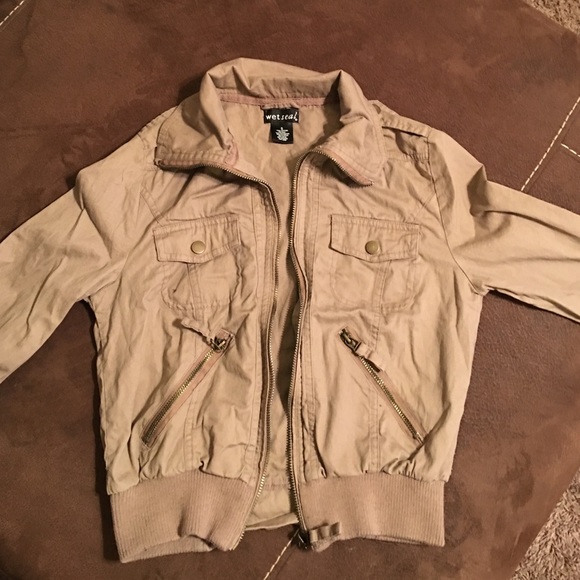Wet seal half jacket