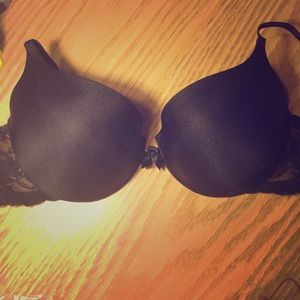 Black Lace w/ Bow Accents Bombshell Bra