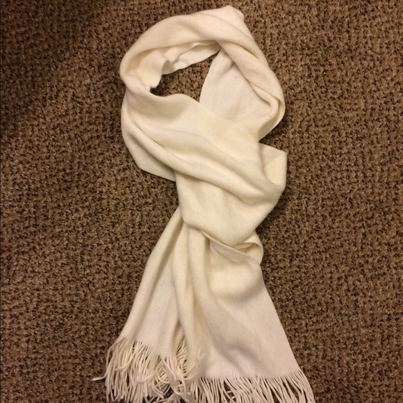 Soft and neutral cream scarf