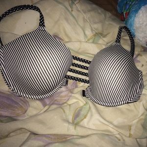 nwot Victoria's Secret perfect coverage bra