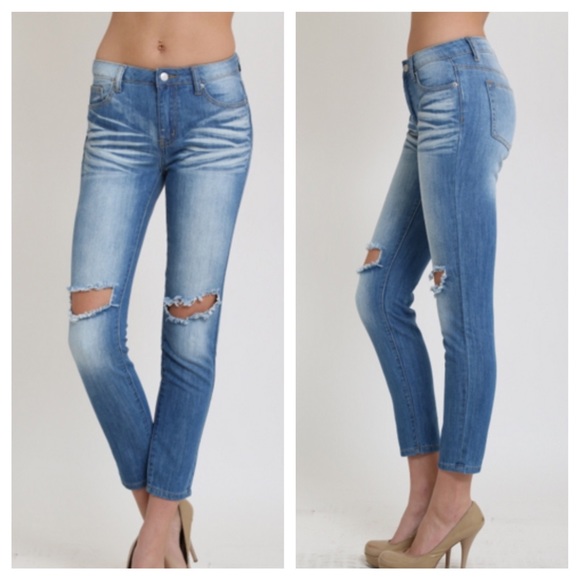 💥💥💥Cut knee denim jeans ONE HOUR SALE - Picture 2 of 4