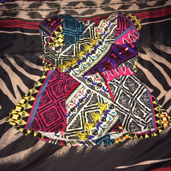Strapless tribal top