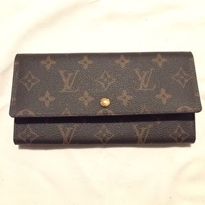 Final sale!!! Louis Vuitton Wallet😍