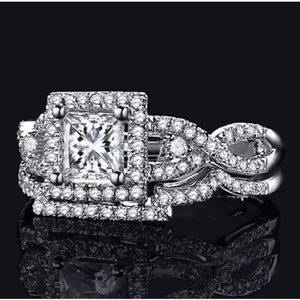 Princess cut 2 piece engagement ring set
