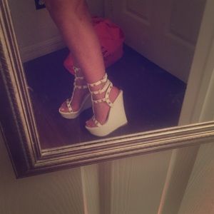 Charlotte Russe wedge size 8 (fits like 7.5)