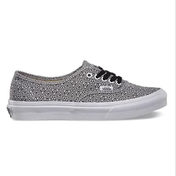 Geo print vans