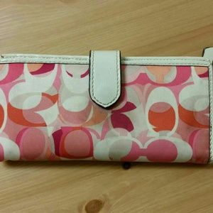 Coach wallet