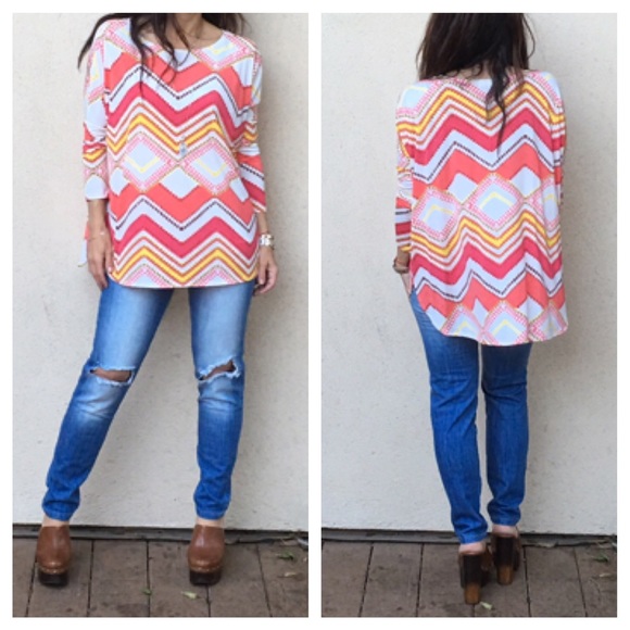 Beautiful print top - Picture 4 of 4