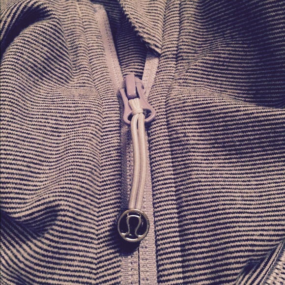 Lululemon workout jacket - Picture 2 of 2