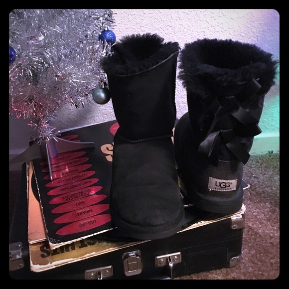 Black Uggs