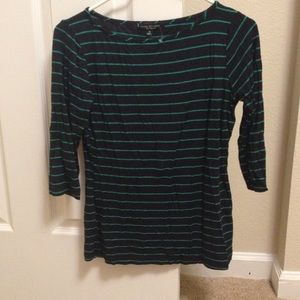3/4 sleeve green & black top.