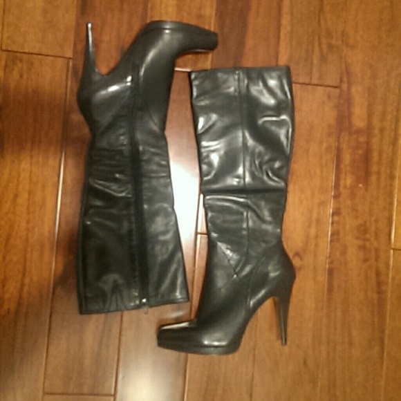Nine West Size 11 M knee high leather boots
