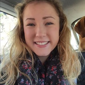 Meet your Posher, Julia