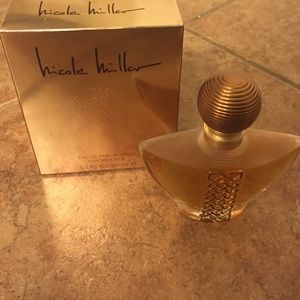 Nicole Miller - Eau De Parfum Spray