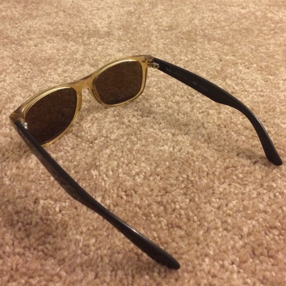 ray-ban polarized wayfarer sunglasses - Picture 2 of 2