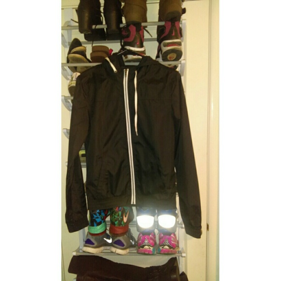 Back windbreaker