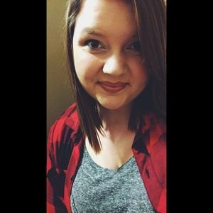 Meet your Posher, Jena