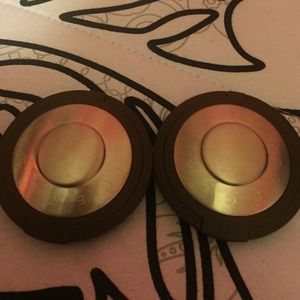 Becca shimmering skin perfector poured.