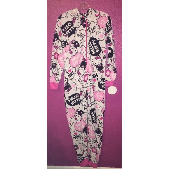 Hello Kitty Onesie 💞