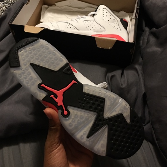 Infrared Air Jordan 6 Retros - Picture 3 of 4