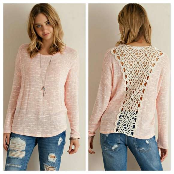 Tops - Dreamy top in peach size S M L