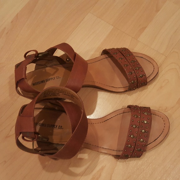 Leather heel sandals