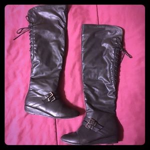Sexy over the knee lace up boots!
