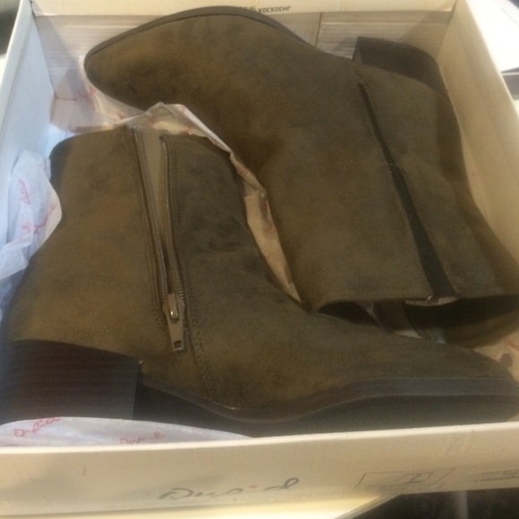 Qupid Khaki Mid-Calf Boots - Picture 3 of 4