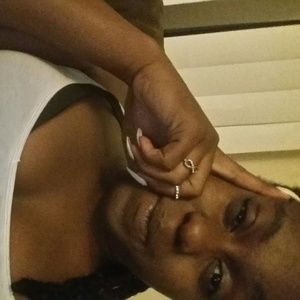 Meet your Posher, Cee