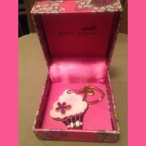 Betsey Johnson cupcake mirror keychain