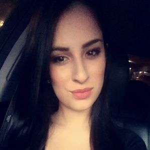 Meet your Posher, Aarica