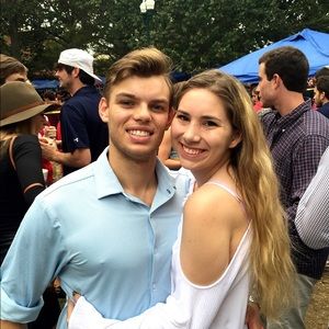 Meet your Posher, Brittney