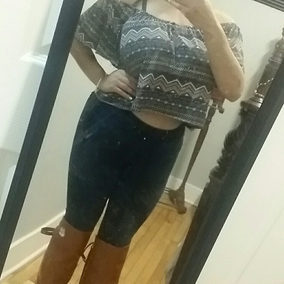 Aztec pattern flowy crop top - Picture 4 of 4