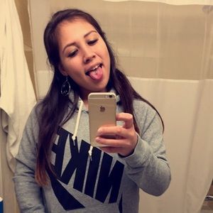 Meet your Posher, Luana