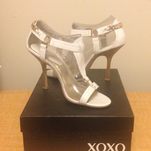 Very stylish authentic XOXO