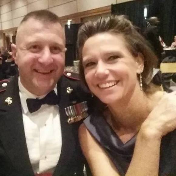 Meet your Posher, Nicole - Picture 1 of 1