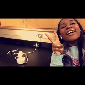 Meet your Posher, Lauryn