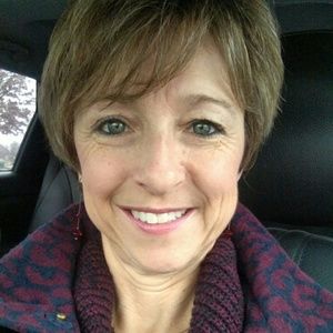 Meet your Posher, Linda