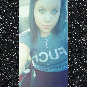 Meet your Posher, Kellie