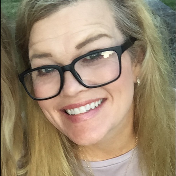 My life in one picture. Posh is just a fun hobby😍 - Picture 2 of 4