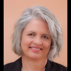 Meet your Posher, Ellen