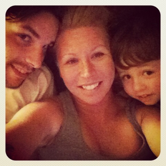 Hellooooooo Poshers!!! - Picture 4 of 15