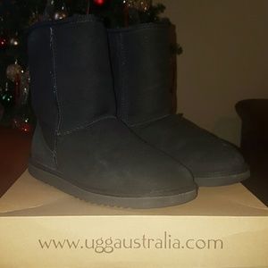 Classic short black Ugg
